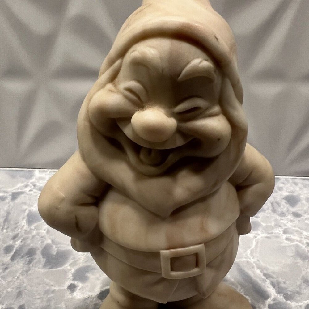 VTG Walt Disney Company Snow White And The 7 Dwarfs HAPPY Cameonyx 4” Figurine